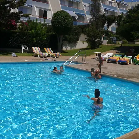 Amathusia Apartamento *